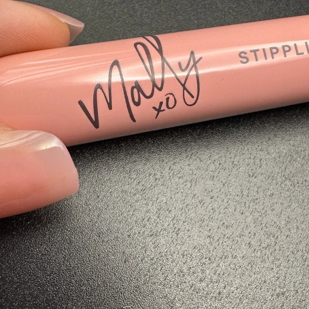 Mally Pink Stippling Foundation Brush-New in bag MRSP $18